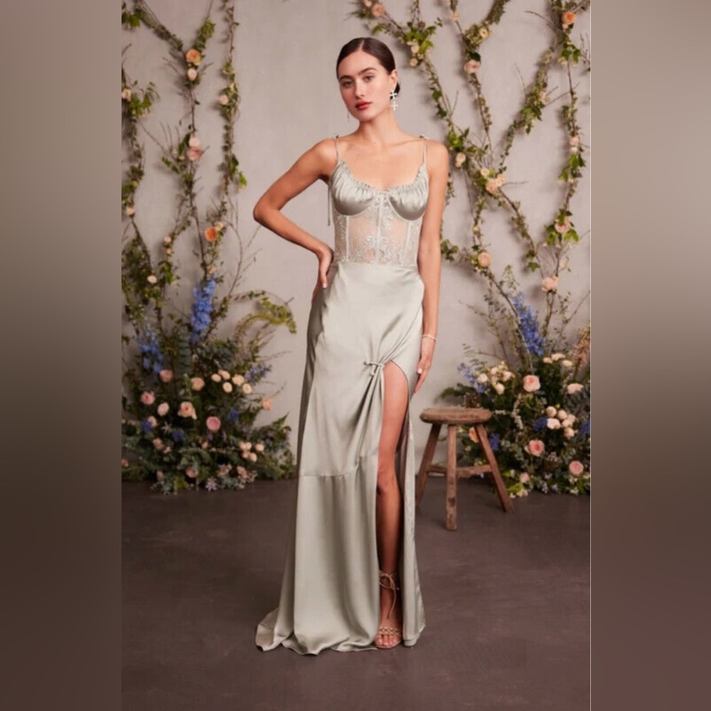 V. Chapman The Calla Lily Dress - Sage